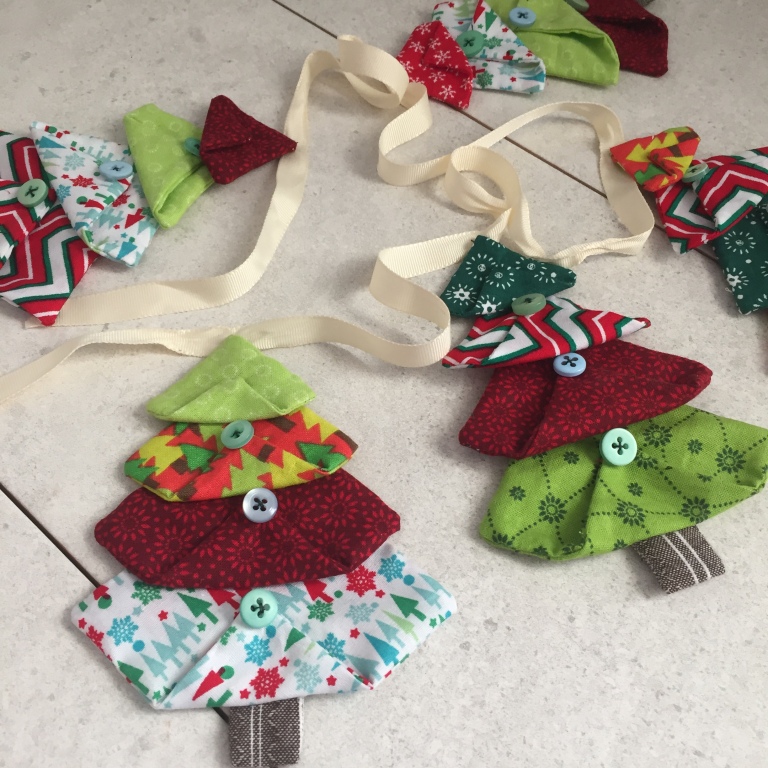 Sewing Tutorial: Folded Fabric Christmas Tree decorations – Part 3 ...